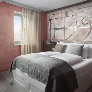 4* Pensjonat Mirakul In A Cute Historic Town